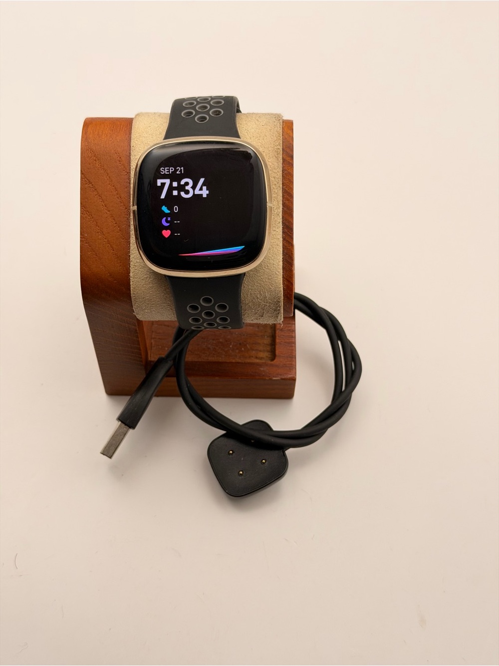 Fitbit Sense Gold/black, tested, Charger included